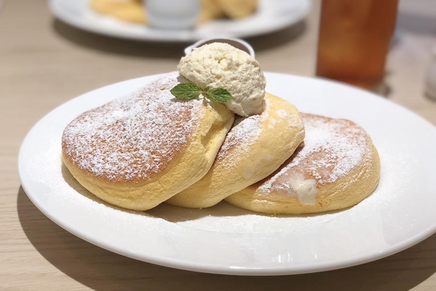 幸せのパンケーキ本店
